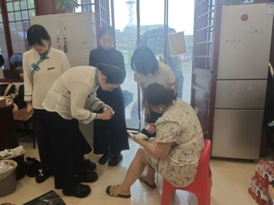 直隶总督署志愿服务 保定市文化广电和旅游局供图 直隶总督署志愿服务 保定市文化广电和旅游局供图