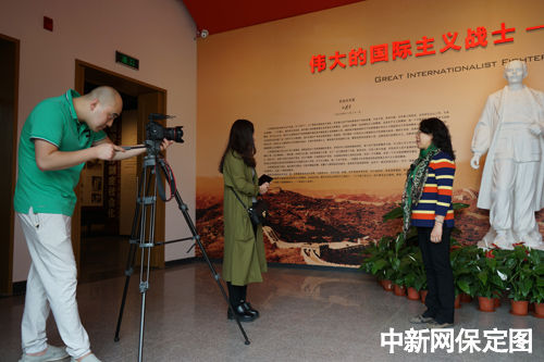 《书画人物志》摄制组到保定唐县拍摄专题片