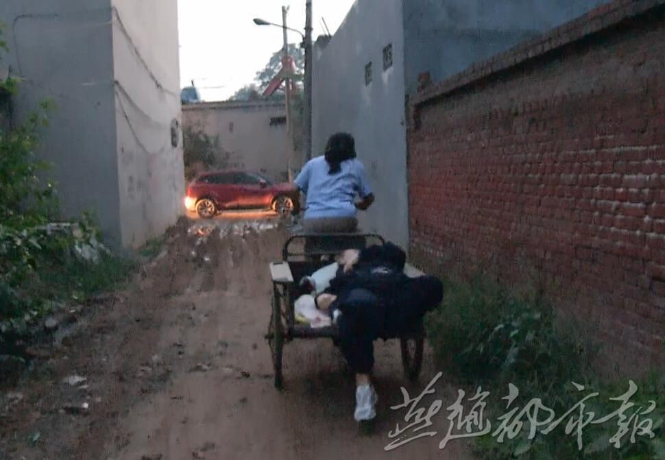 丈夫瘫痪 妻子14年不离不弃铸造人间大爱