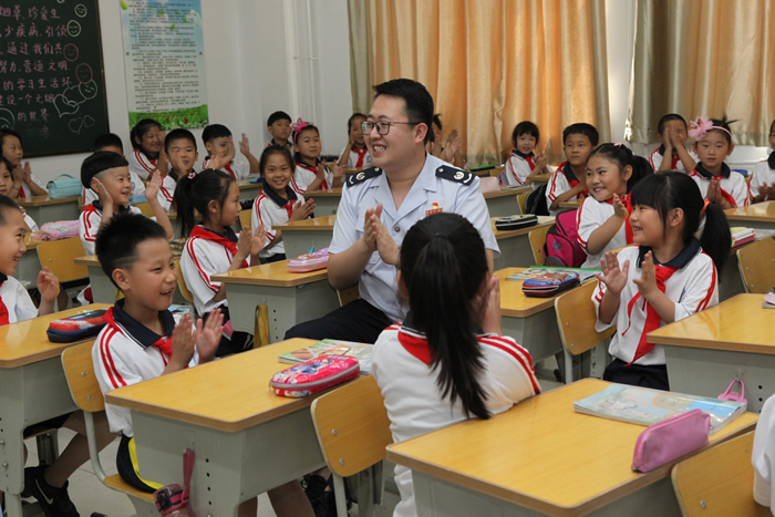 大厂国税局六一儿童节开展助学助教活动