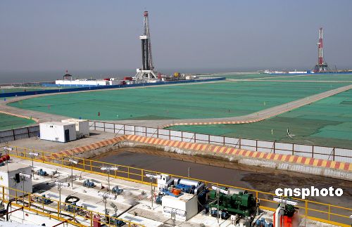 中国新发现的大油田--冀东南堡油田_祖国延安