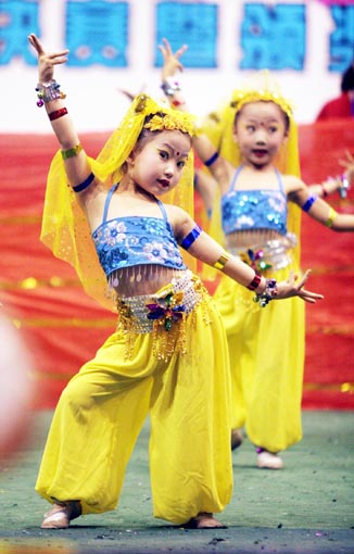 欢乐娃娃石家庄市幼儿基本体操大赛落幕