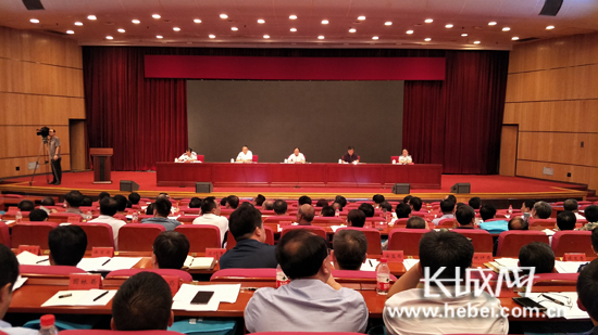 石家庄:多部门合作 打造家门口的车管所