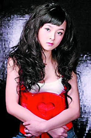 吸毒男 内衣女_婷美内衣女代言吸毒