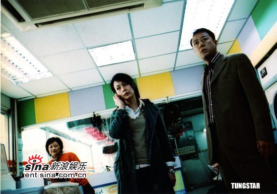 组图:刘若英否认全裸出镜 称拍的不是色情片