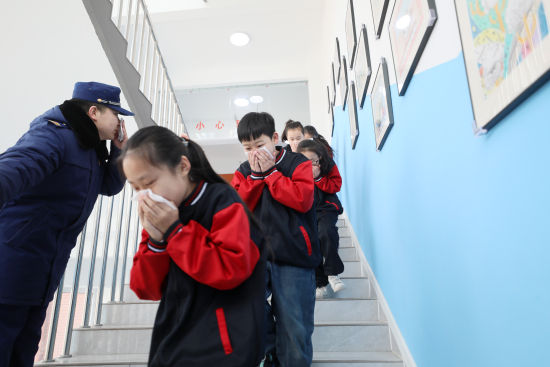 河北隆尧:开学第一课 消防进校园河北内丘:爱耳护耳 守护成长河北清苑