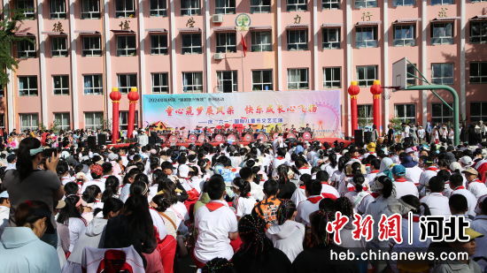 河北承德双桥区:多彩活动庆"六一"